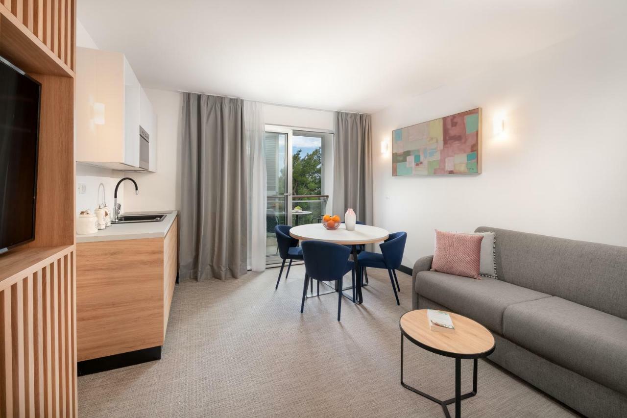 Noemia Apartments Baška Voda Extérieur photo